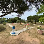 1 Situee Dans Un Magnifique Village Familiale
