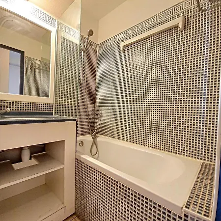 アパート 1 Situee Dans Un Magnifique Village Familiale