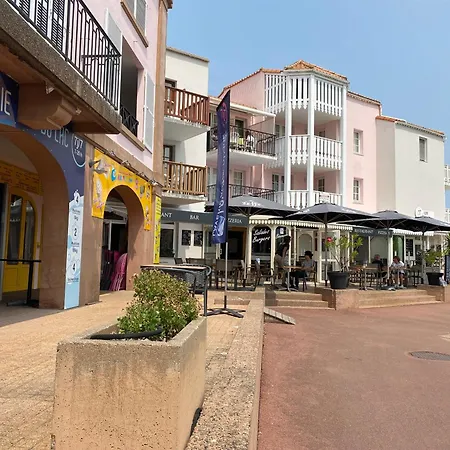 1 Situee Dans Un Magnifique Village Familiale アパート Talmont-Saint-Hilaire