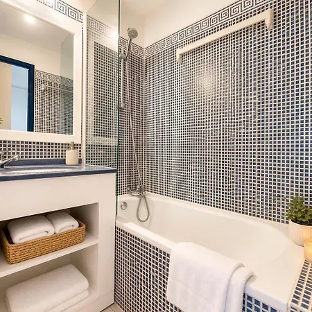 1 Situee Dans Un Magnifique Village Familiale Appartement *