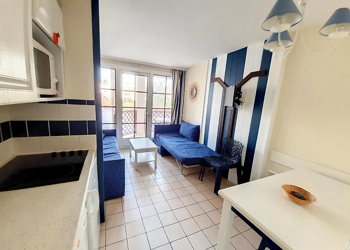 1 Situee Dans Un Magnifique Village Familiale דירה