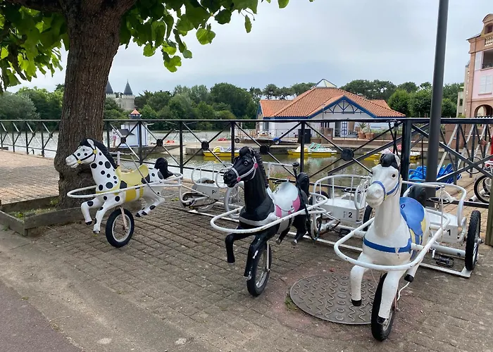 דירה 1 Situee Dans Un Magnifique Village Familiale *